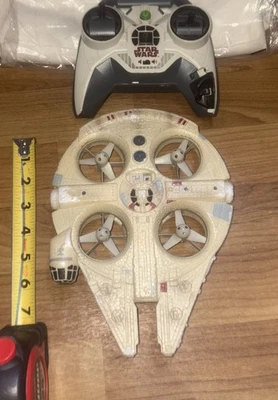 Star Wars Air Hogs Control Remoto Halcón Milenario-Probado y Funciona con Cargador. Foto 1 de 4