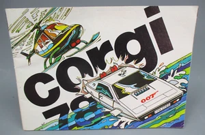 AX048 CORGI 007 JAMES BOND CATALOGUE MINIATURES FRANCAIS 1978 44 PAGES COULEUR - Imagen 1 de 13