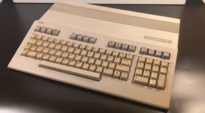 COMMODORE C 128 - FUNKTIONSFÄHIG - TEILGETESTET - Bild 1 von 8