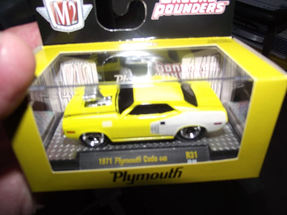 M2 1/64 1971 Plymouth cuda 440 yellow R31 NIB - Image 1 of 1