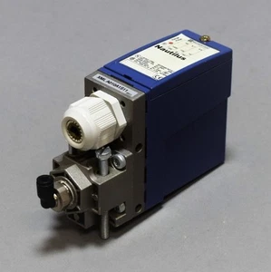 USED TELEMECANIQUE  XMLA010A1S11  [24 MONTHS WARRANTY] - Bild 1 von 2