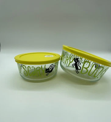 Pyrex HALLOWEEN 4 Cup Black Cat Trick or Treat Glass Storage & Lid Set of 2 - Image 1 of 4