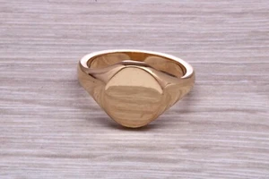Chunky Oval Face Yellow Gold Signet Ring, Suitable for Ladies and Gents - Picture 1 of 8
