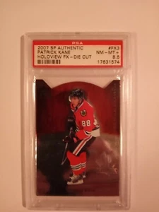  2007 SP autentico Patrick Kane Holoview FX taglio pressofuso graduato PSA 8,5 quasi nuovo-mt + - Foto 1 di 1