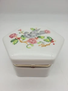 Portagioie con cerniera porcellana Avon 1983 auguri natalizi uccellino fiore rosa - Foto 1 di 10