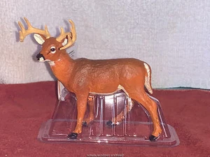 Safari Ltd Wild Safari North American Wildlife Whitetail Buck - Picture 1 of 4