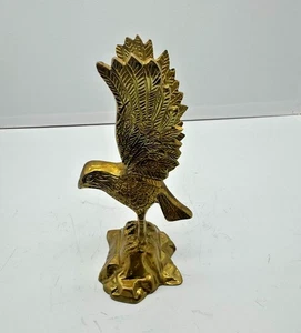 Vintage 6" tall Brass Bird Eagle Statue Figurine MCM Cabin Decor Mountain - Picture 1 of 7