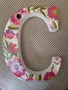 Buchstabe C glänzend floral 8" Holz Wandbehang oder Regal - von Ashland Orig $16,99! - Bild 1 von 4