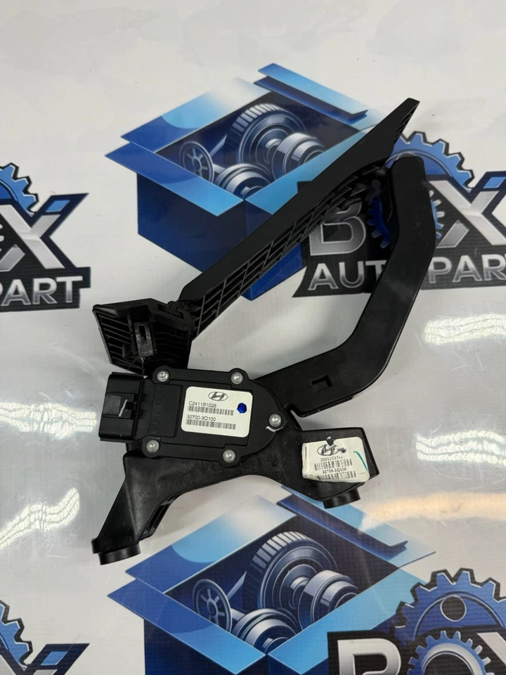 Acelerador de pedal de gasolina Hyundai Sonata 2011-2014 32700-3Q100 OEM Foto 1 de 4