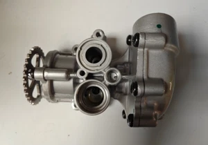 GENUINE BMW Oil and Coolant pump - 11418569196 For M/S 1000 R/RR/XR - Picture 1 of 4