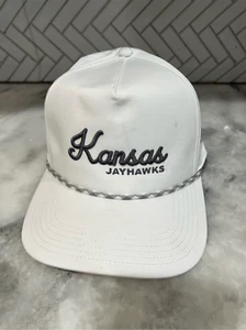 NCAA UNIVERSIDAD DE KANSAS JAYHAWKS BUENOS CHICOS CUERDA CAMIONERO SOMBRERO LEGADO - Imagen 1 de 9