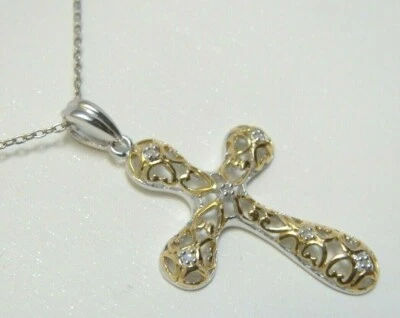 Colgante de cadena con dije de cruz de diamantes naturales de 0,05 quilates de oro amarillo de 14 k sobre de ley Foto 1 de 4