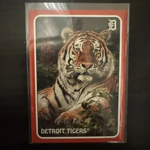 2024 Topps Heritage Topps Zoo's Who Stick-Ons Red #75Z-1 Detroit Tigers SSP - Picture 1 of 2