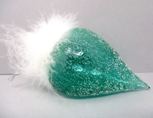 El mejor adorno de Navidad de vidrio soplado de Santas plumas de lágrima verde azucarada 5" - Imagen 1 de 6