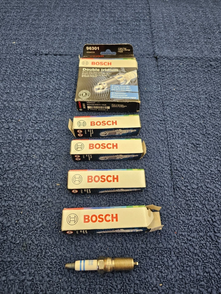 Bujías dobles de iridio Bosch 96301 para Chevrolet Malibu 2013-2015 Foto 1 de 4