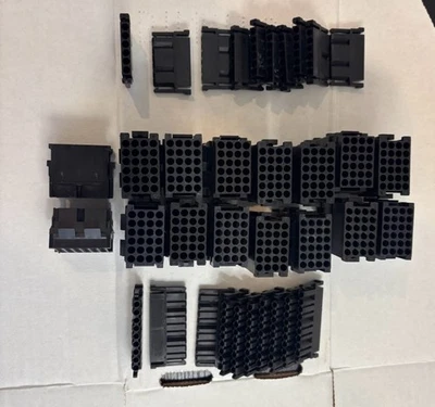 Lote de 50 conectores Burndy Foto 1 de 4