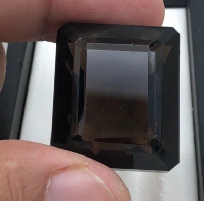 Smokey Quartz Gorgeous 129ct Loose Gemstone Transparent Squire Cut Cut Gemstone. - Image 1 of 4