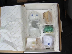 1999 Pillsbury Doughboy PICNIC SURPRISE Porcelain Figure Danbury Mint w/ Box! - Picture 1 of 2