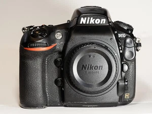 Nikon D810 DSLR Camera Body with 3 Batteries, Battery Grip, Spare Eyepieces - Picture 1 of 14