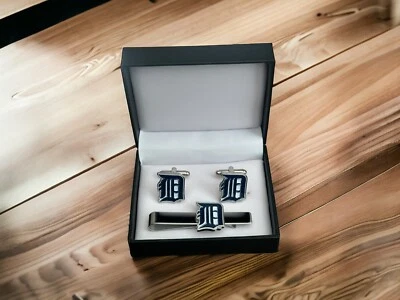 Gemelos, clip de corbata o juego completo de los Tigres de Detroit Foto 1 de 4