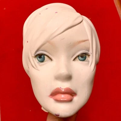 Mannequin Abstract Female Head Vintage Art Oddities Rootstein Bubbles Twiggy - Image 1 of 4
