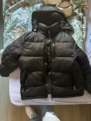 Polo Ralph Lauren – Doudoune Homme Noire Capuche – Logo Rouge – Mini Craquelure - Photo 1/4