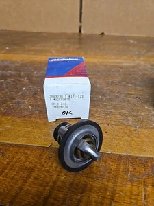 Genuine ACDelco For Chevy Silverado 3500 2001-2007 Engine Coolant Thermostat - Picture 1 of 4