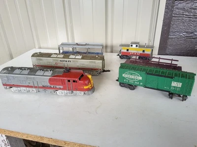 Marx O-Gauge Train #1095 Santa Fe Electric Diesel Locomotive Untested Plus Other - Image 1 of 4