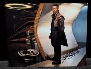 David Ajala signed 8x10 Star Trek Discovery - Picture 1 of 1