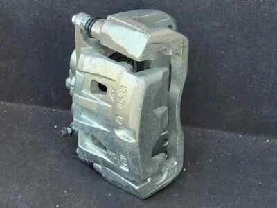 Conjunto de cilindro de pinça de freio a disco dianteiro Lexus NX RX 2010-2023 lado direito fabricante de equipamento original - Imagem 1 de 4