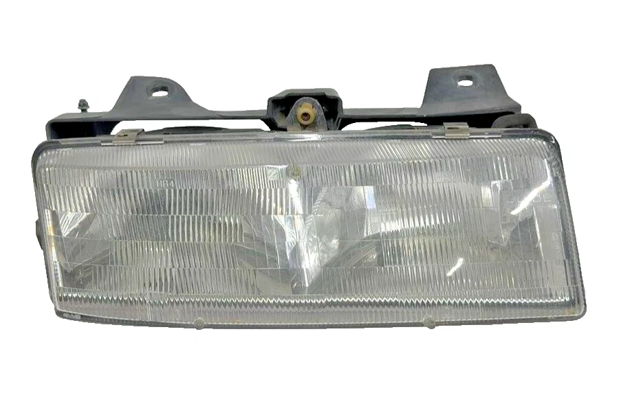 1990-96 Oldsmobile Silhoutte RH Headlight Assembly - Image 1 of 4