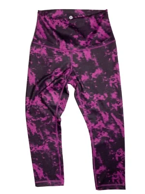 Lululemon Womens 6 Leggings Yoga Crop Capri Tight Pants Purple - Image 1 of 4