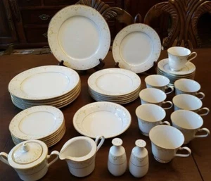 Noritake Elfenbeinduft Salatteller, umrandete Suppenschüssel & Tasse mit Untertasse EUC - Bild 1 von 12