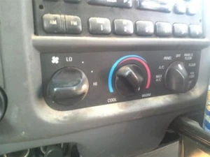 Temperature Control Heritage With AC Fits 99-04 Ford F150 Pickup 3294042 - Foto 1 di 3