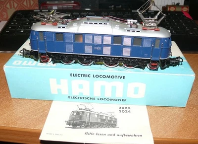 Märklin 3023 ,Elektrolok der DB , BR E 18, neuw, Ovp - Bild 1 von 4