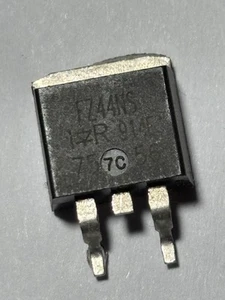 IR FZ44NS MOSFET Surface Mount - Picture 1 of 4