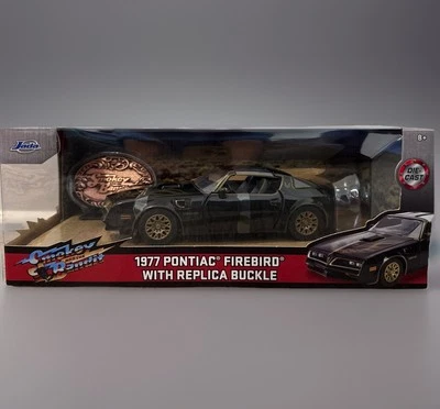 Smokey and The Bandit 1977 Pontiac Firebird w/ Belt Buckle Jada 1:24 RARE Car - Image 1 of 4