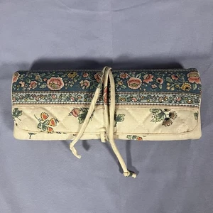 Estuche organizador enrollable de tela acolchada floral para joyas de viaje con varias cremalleras - Imagen 1 de 12