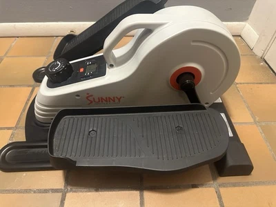 Elíptica magnética debajo del escritorio Sunny SF-E3872 Foto 1 de 4