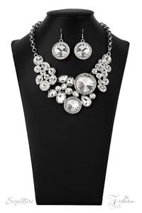 The Denielle - Signature Series - Zi Collection ~ Paparazzi Accessories - Picture 1 of 4