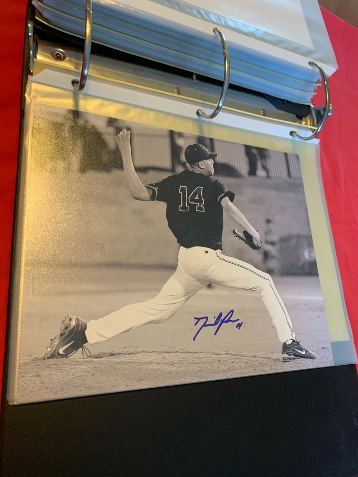 FOTO 8X10 FIRMADA AUTOGRAFIADA POR DAVID PRICE VANDERBILT VANDY BOYS #2 CERTIFICADO DE AUTENTICIDAD Foto 1 de 1