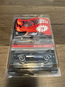 Hot Wheels GLH82 1:64 Dodge Charger R/T 1969 - Spectraflame/Black 407/17500 Low! - Picture 1 of 2