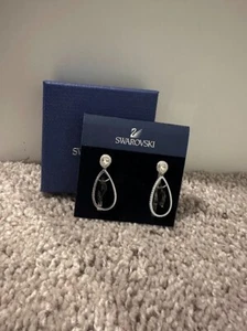 SWAROVSKI Blue Sapphire Diamond Drop dangle earrings *NEW in Swarovski Packaging - Picture 1 of 1
