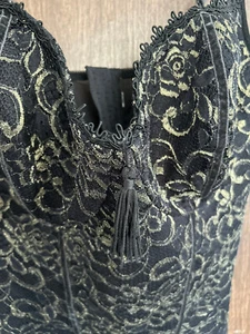 Pre-Owned Ladies Black and Gold Lace Corset/Bralette/Bustier Size 14 D Cup - Picture 1 of 13