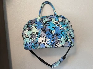 Vera Bradley Camofloral Medium Duffle/ Traveler Bag Quilted Shoulder Strap Blues - Picture 1 of 5