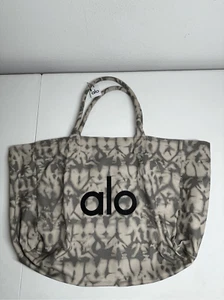 NWT ALO Yoga Gray Tie Dye Large Canvas Tote Bag Gym Travel Carry-on - Picture 1 of 10