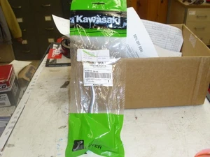 NOS OEM KAWASAKI NINJA 650 Z650 Z900 CLUTCH LEVER 46092-0569, SEALED O/PKG!# - Picture 1 of 12