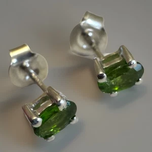 5mm Chrome Diopside Stud Earrings in Sterling Silver 0.50ct Gemporia New & Tags - Picture 1 of 12