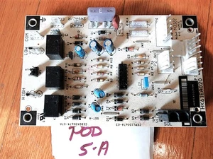 Placa de circuito de control Carrier HK61EA020 - Imagen 1 de 3