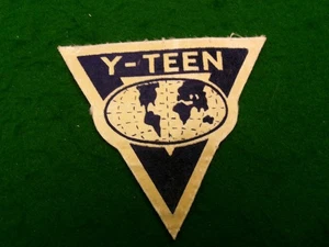 Fieltro/lona vintage en forma de triángulo Y Teen YMCA 4,5" AÑOS 50?? - Imagen 1 de 2
